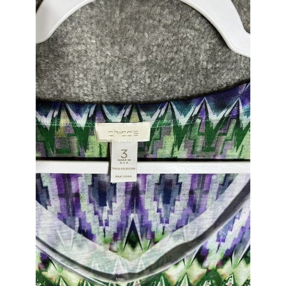 Chicos Short Sleeve Top Womens Size XL Geometric Embellished V-Neck Purple Green - Picture 3 of 8